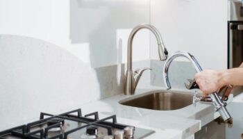 Arnavutköy Tesisatçı, Tıkanıklık Açma, Su Kaçak Tespiti, Gider Açma