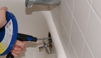 Saçla Tıkanan Banyo Gideri Nasıl Açılır