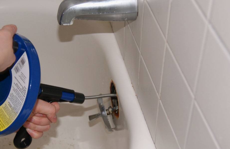 Saçla Tıkanan Banyo Gideri Nasıl Açılır